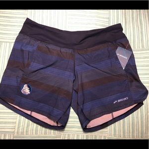 Brooks Running Shorts-NWT-Chaser-Size large